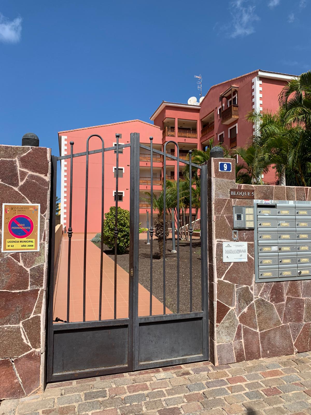 For sale of apartment in Arona