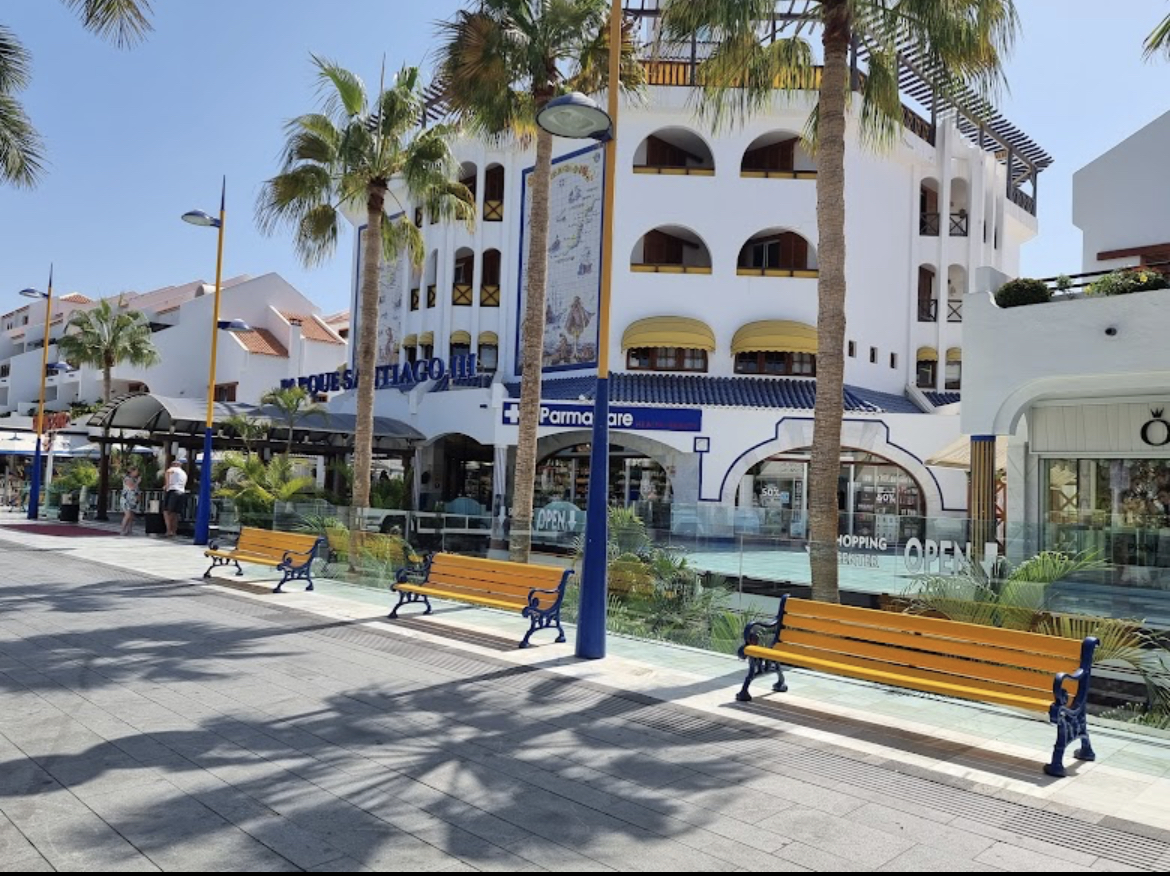 For sale of garage in Playa de los Cristianos