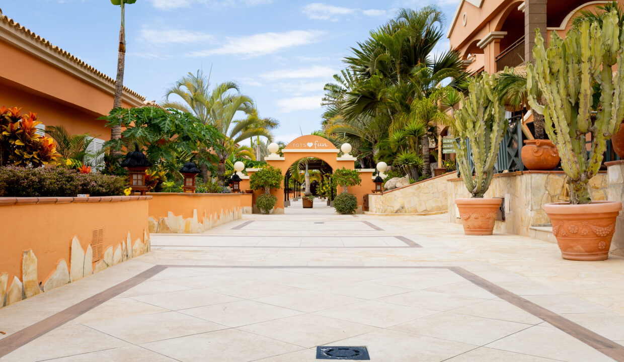 For sale of apartment in Playa de los Cristianos