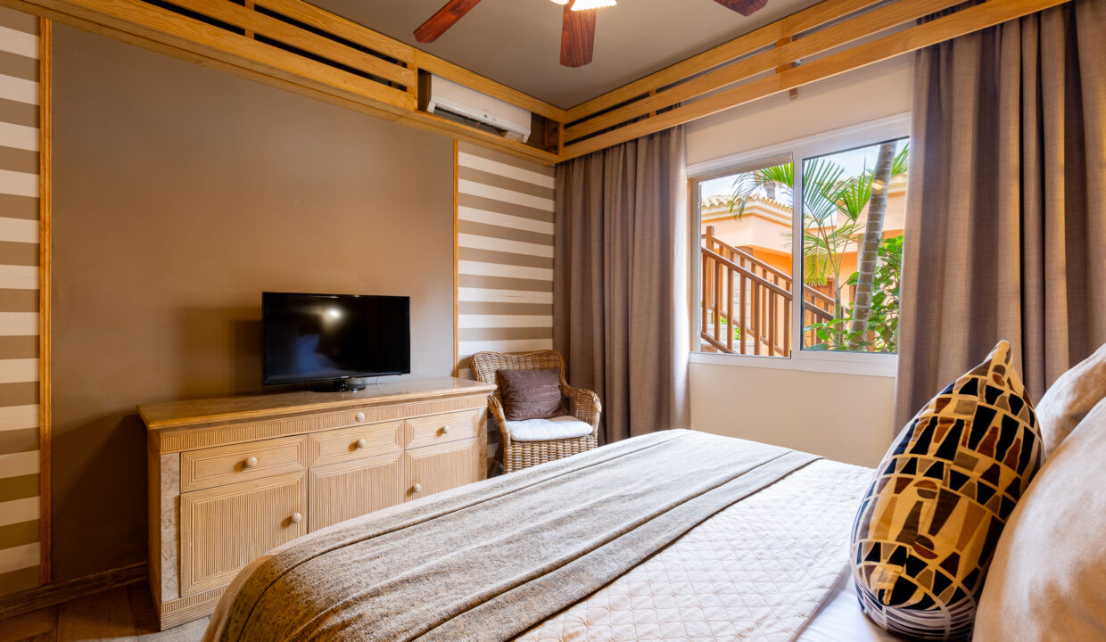 For sale of apartment in Playa de los Cristianos