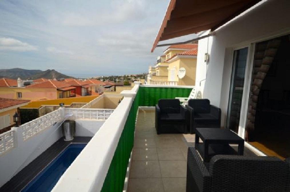 For sale of house in Arona