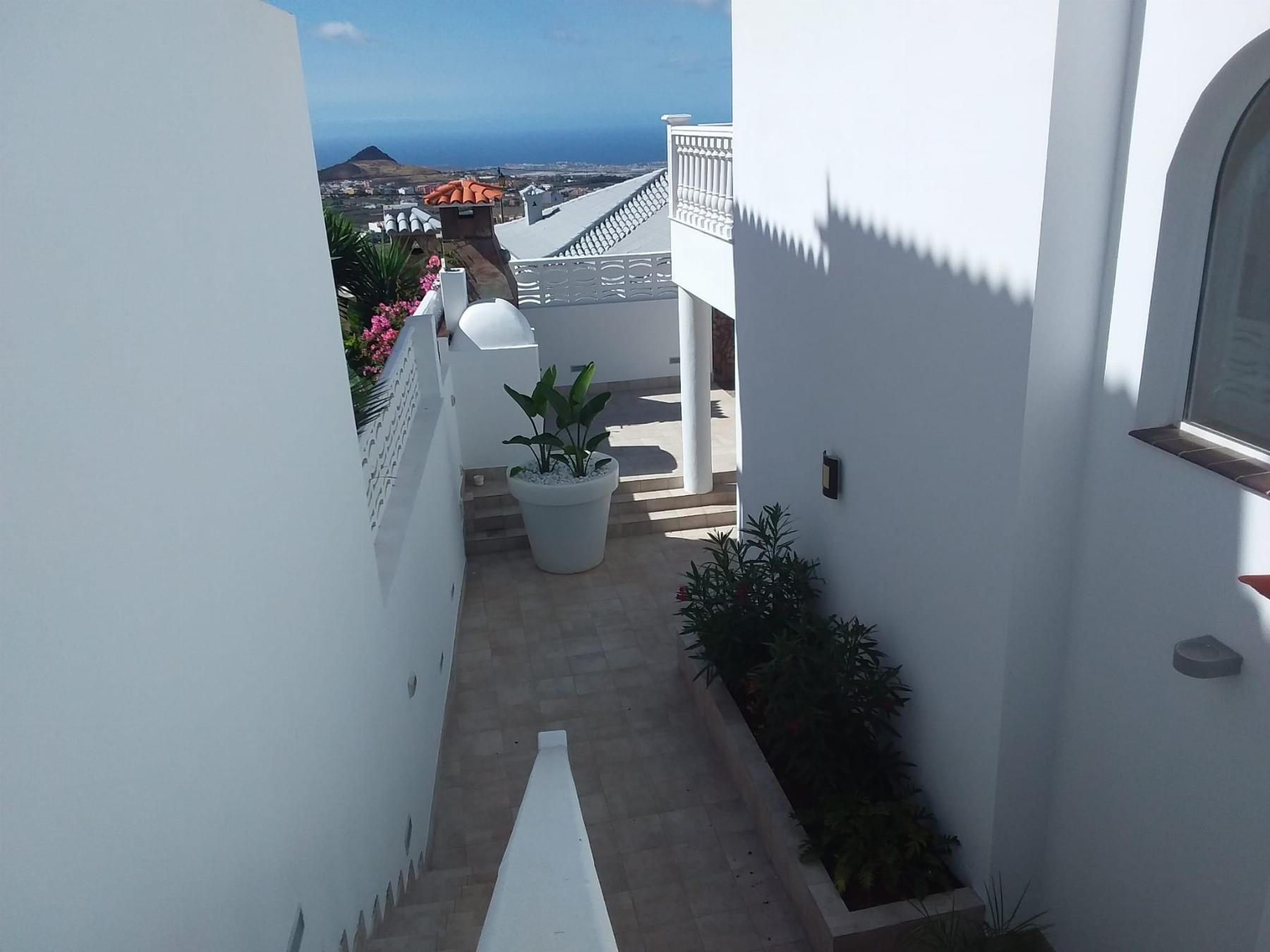 For sale of house in Arona