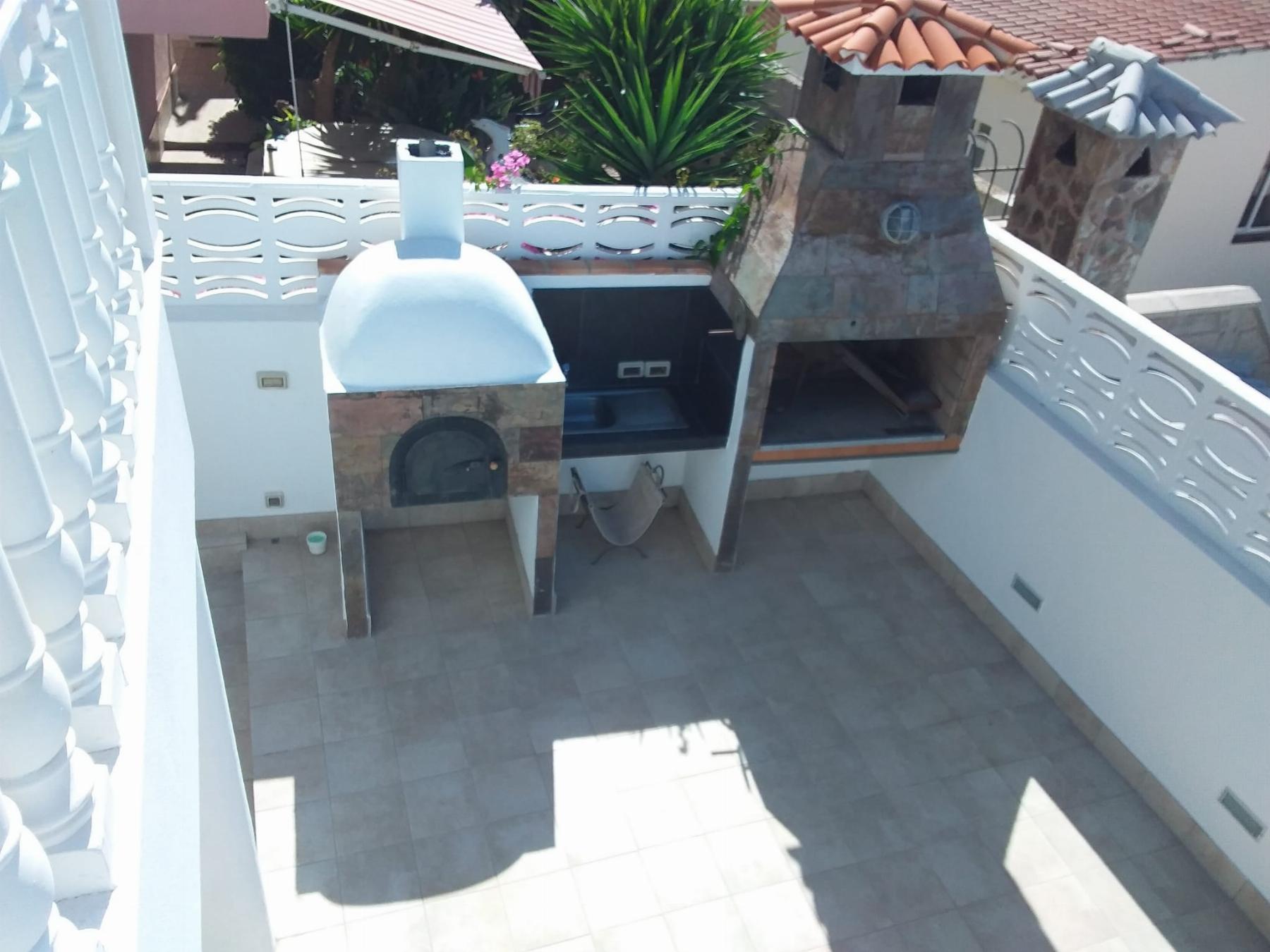 For sale of house in Arona