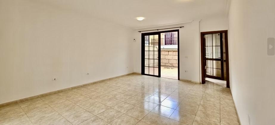 For sale of house in Arona