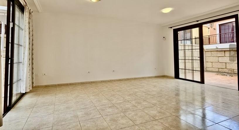 For sale of house in Arona
