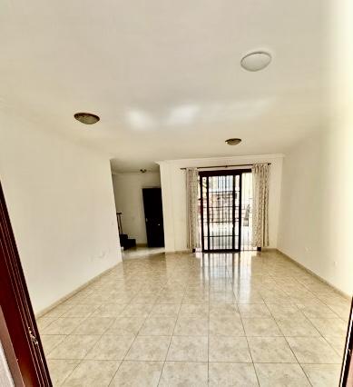 For sale of house in Arona