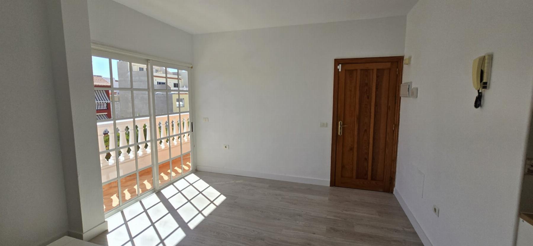 For sale of apartment in Arona