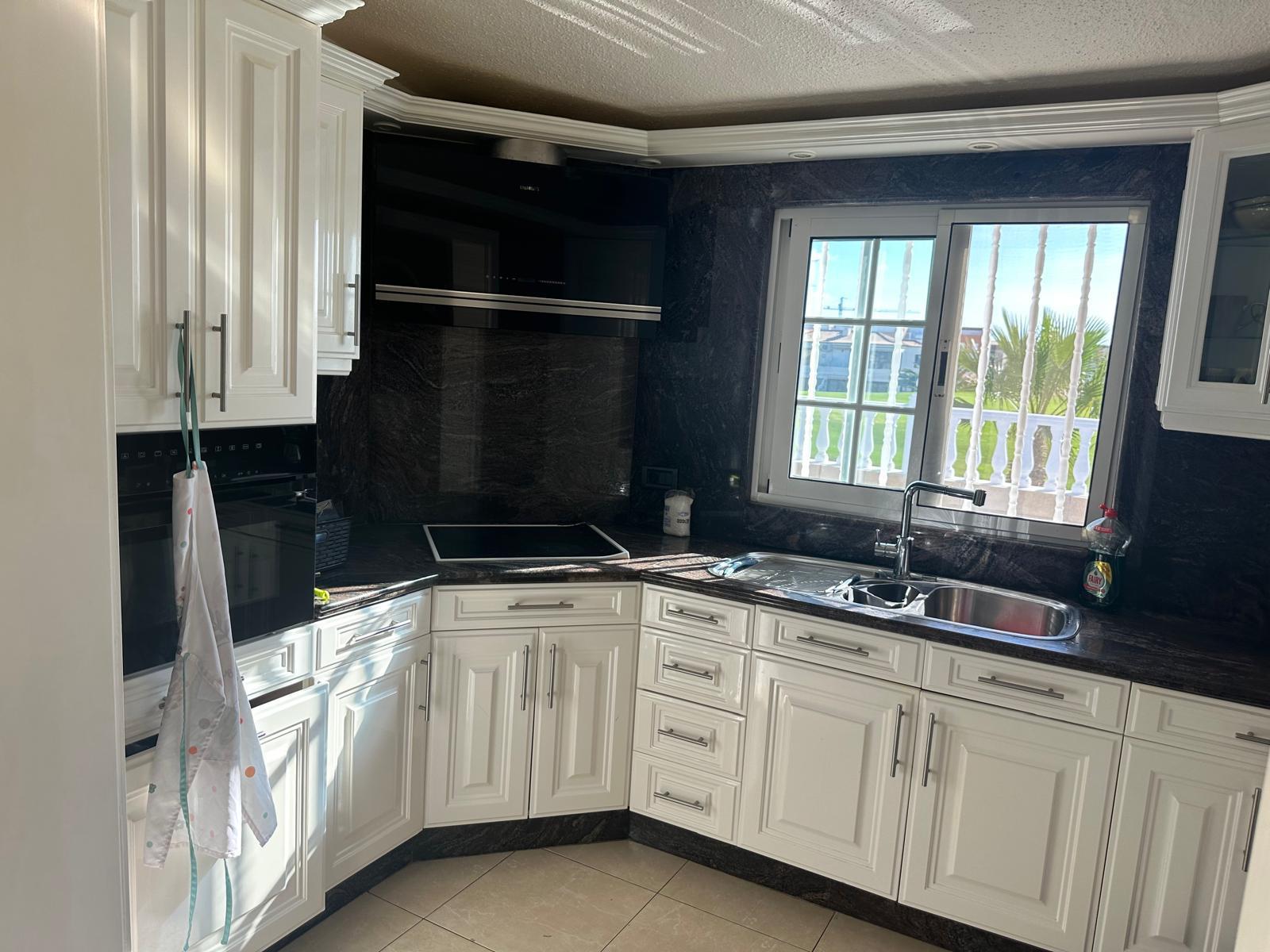 For sale of house in Amarilla golf