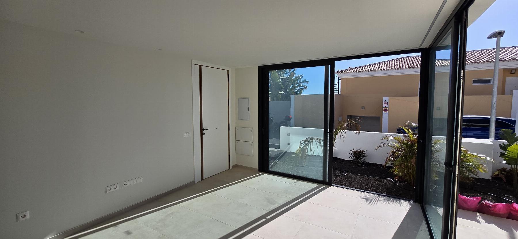 For sale of chalet in Adeje