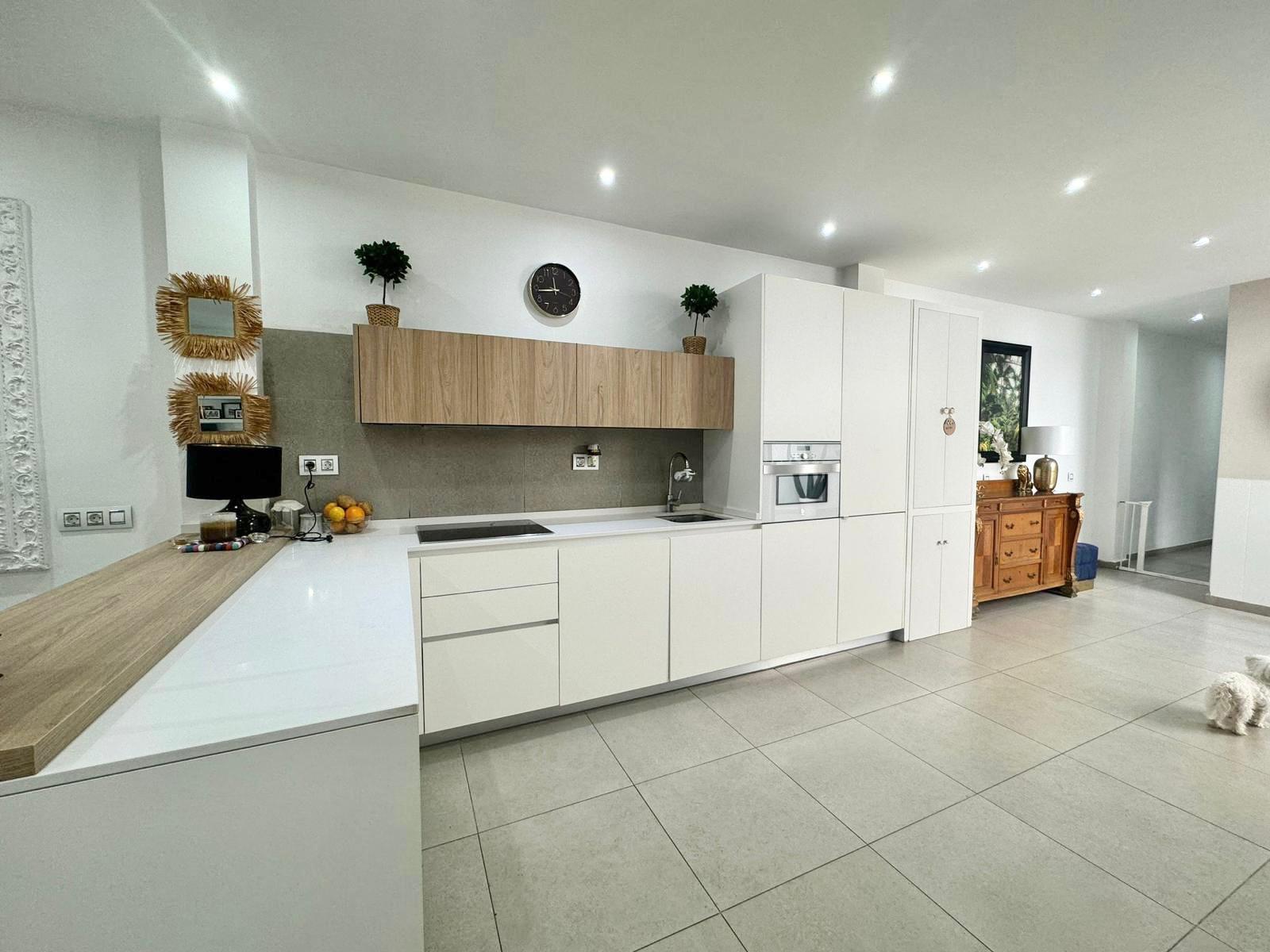 For sale of apartment in Santa Cruz