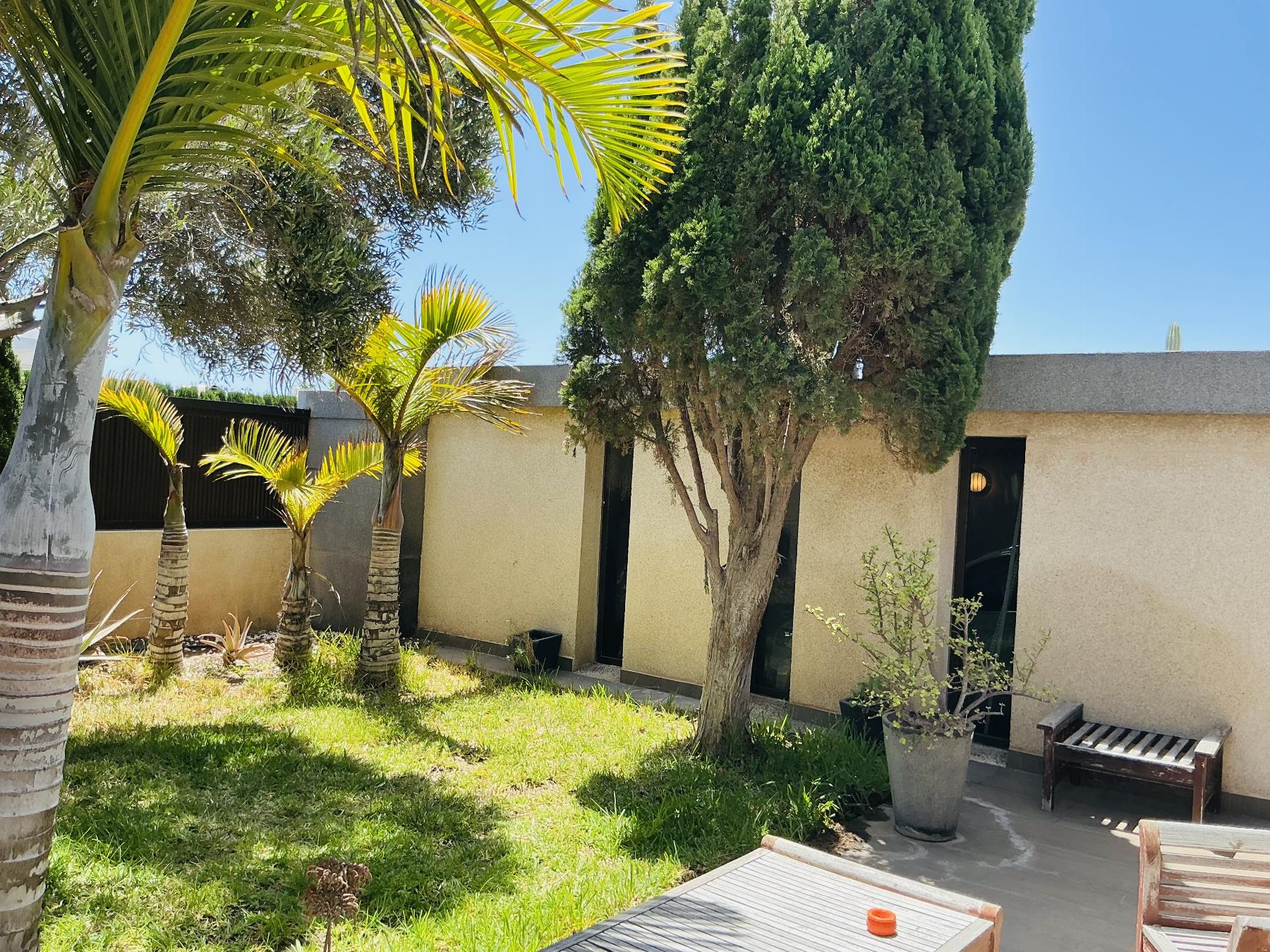 For sale of chalet in El Médano