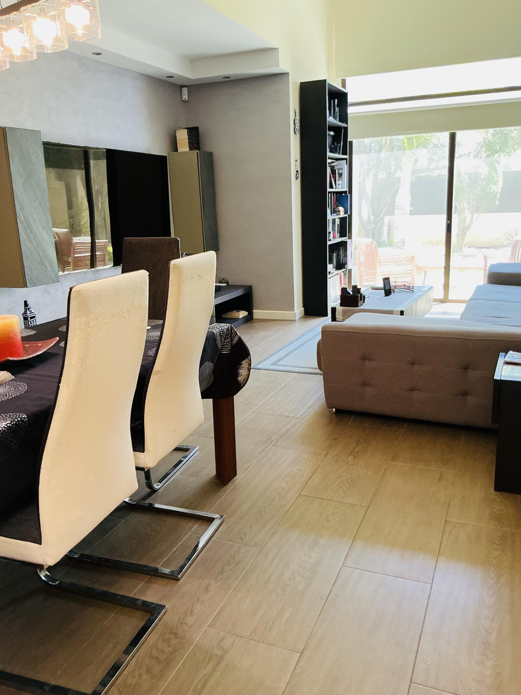 For sale of chalet in El Médano