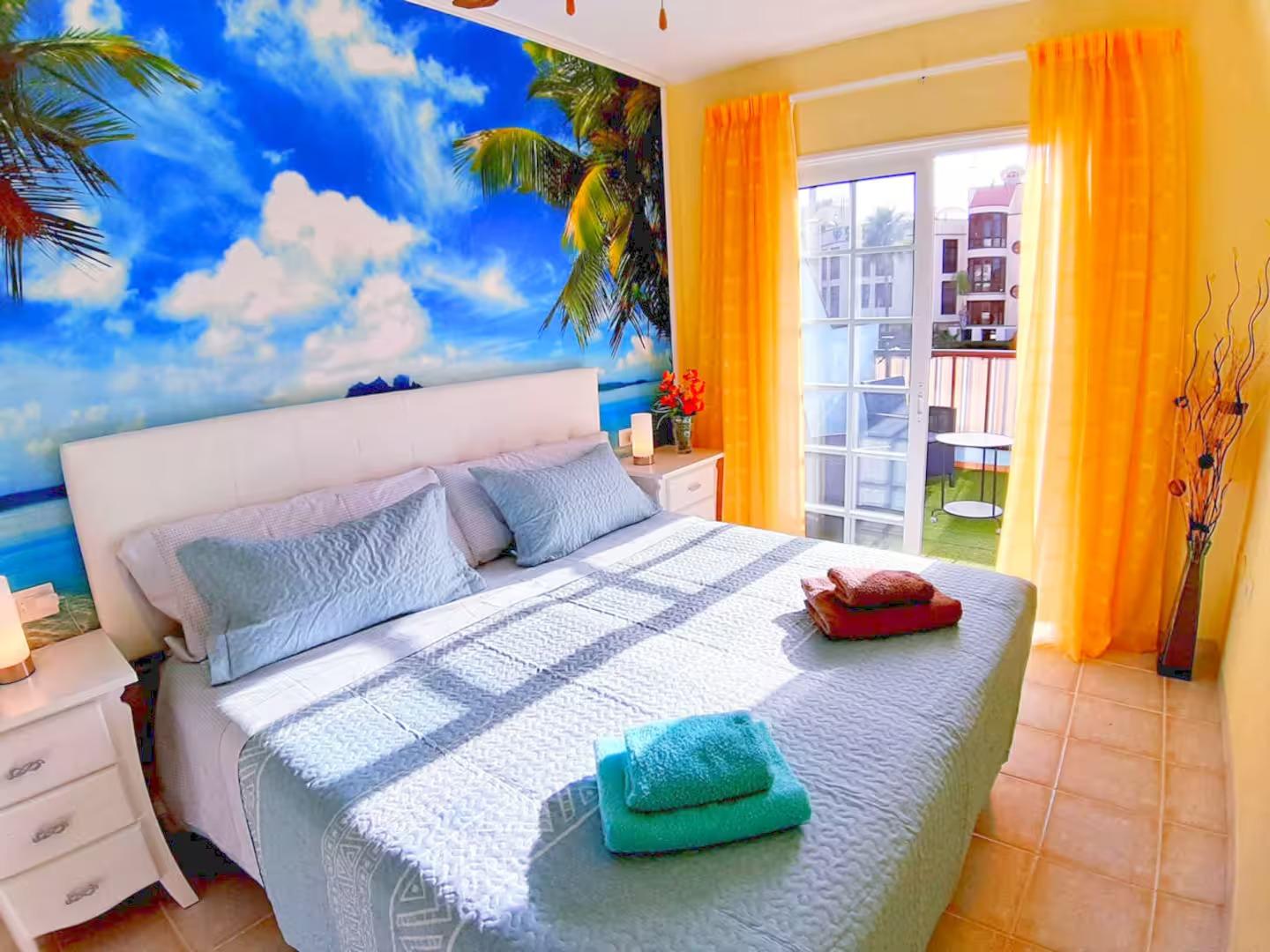 For sale of apartment in Playa de los Cristianos