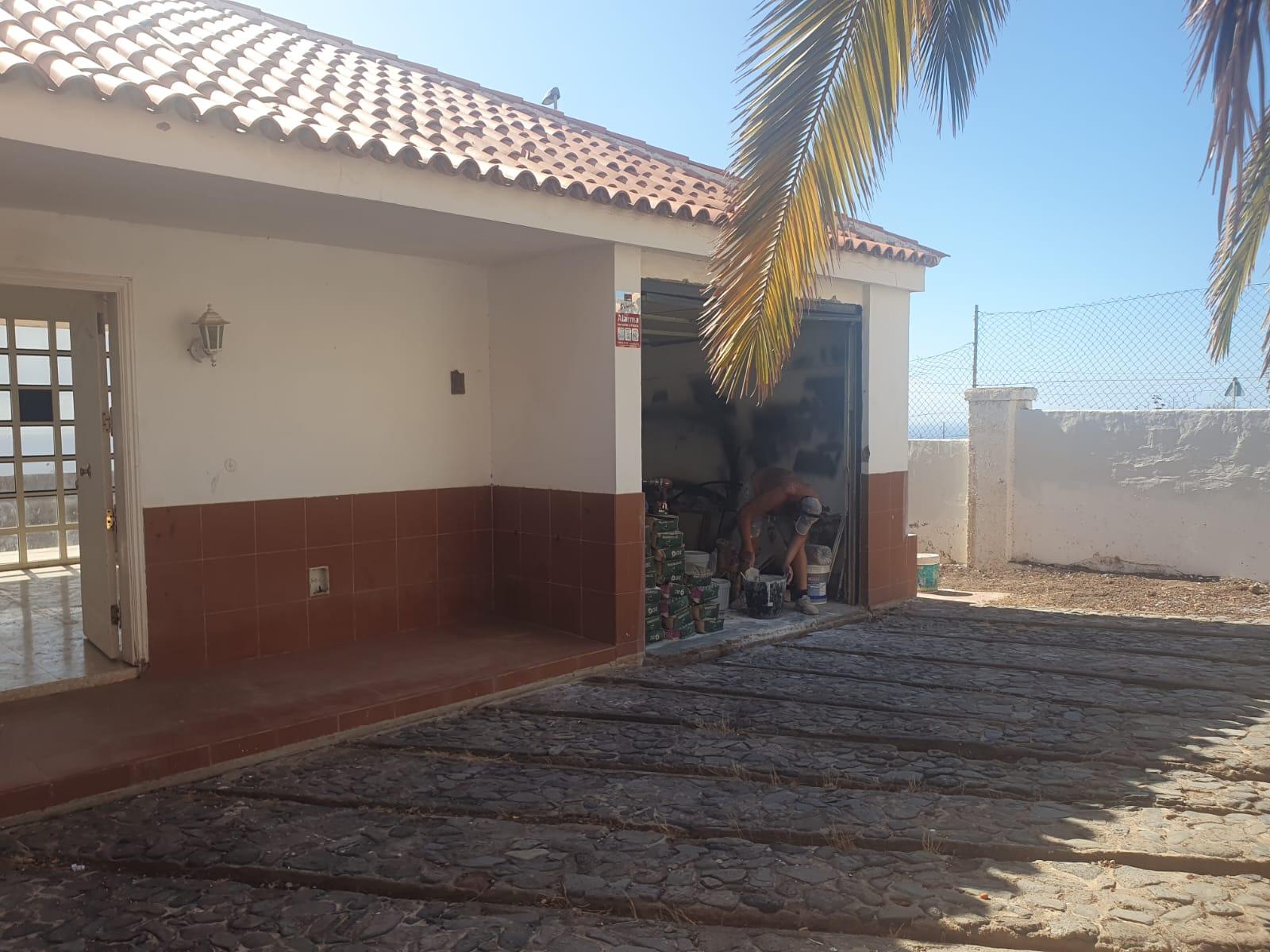 For sale of house in Santa Cruz