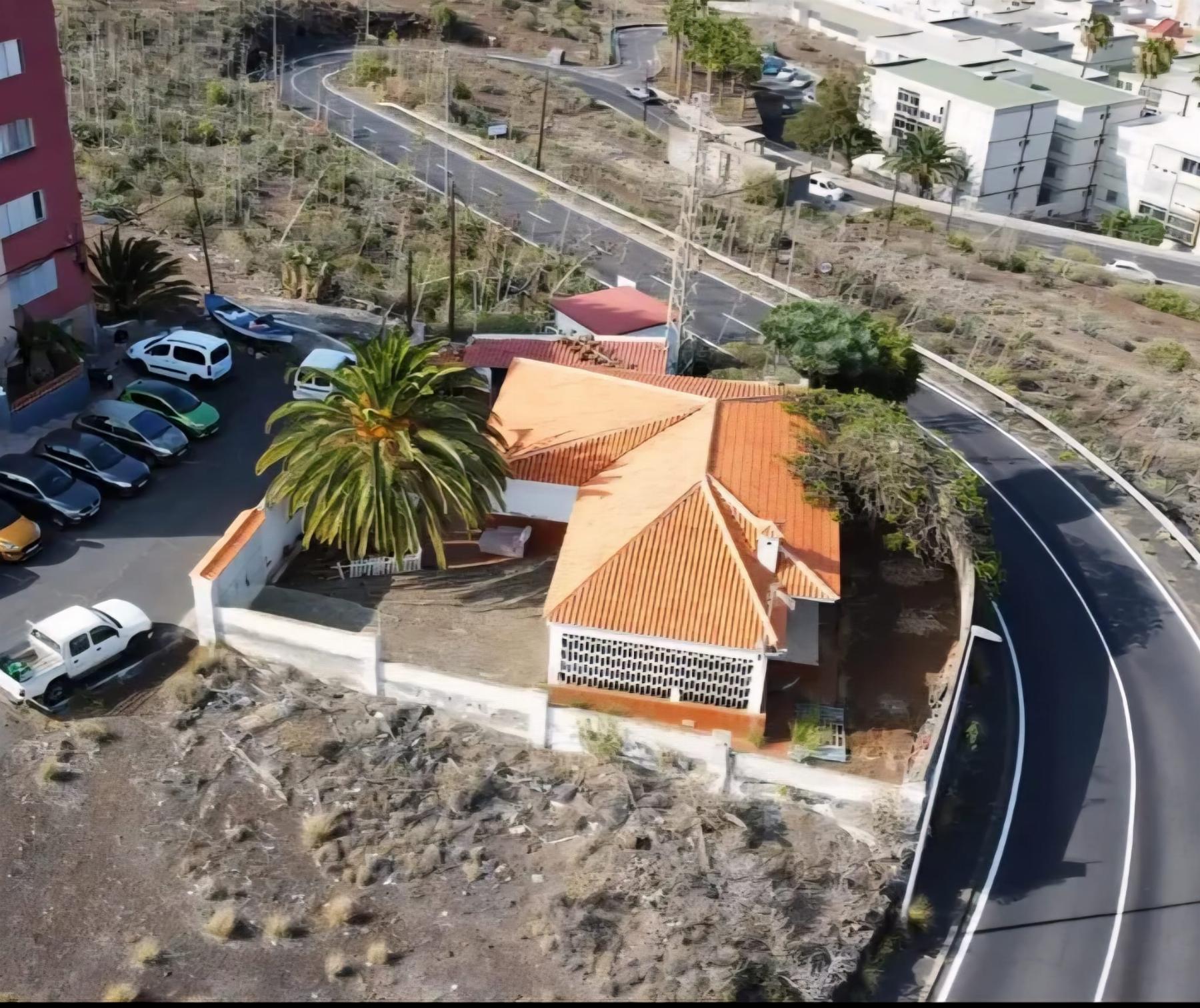 For sale of house in Santa Cruz