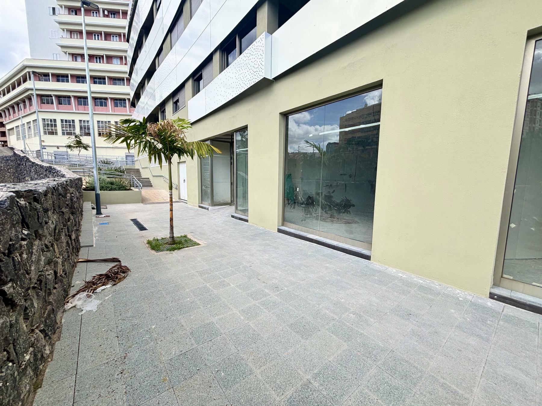 Venta de local en Santa Cruz