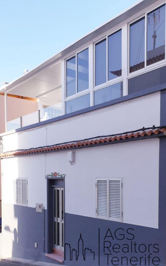 For sale of house in Adeje