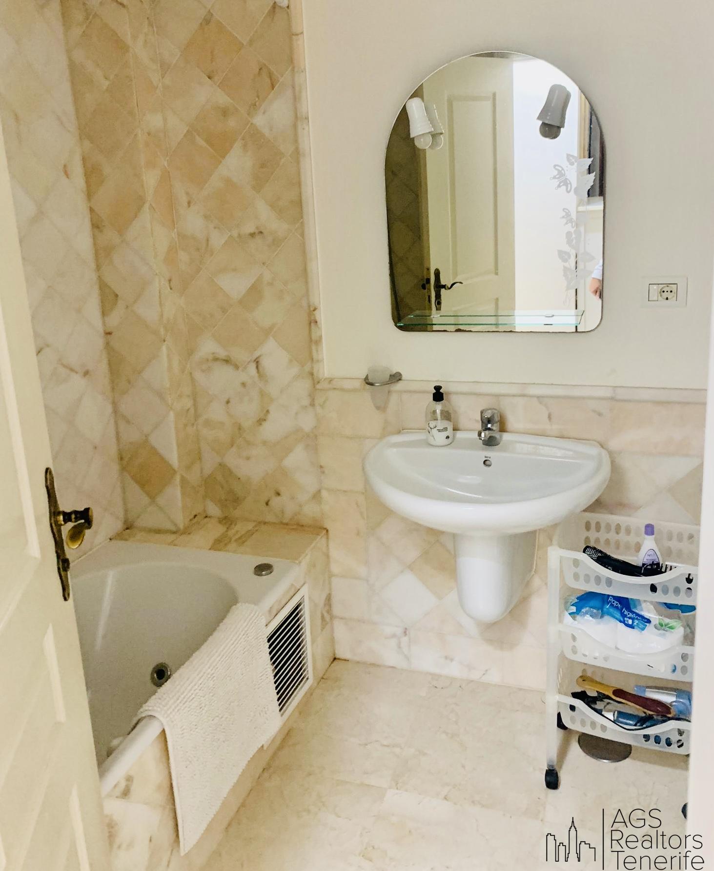 For sale of apartment in Arona