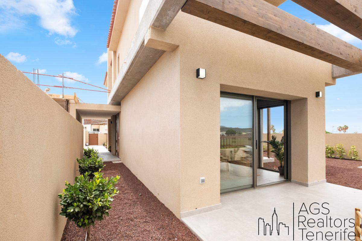 For sale of chalet in San Miguel de Abona