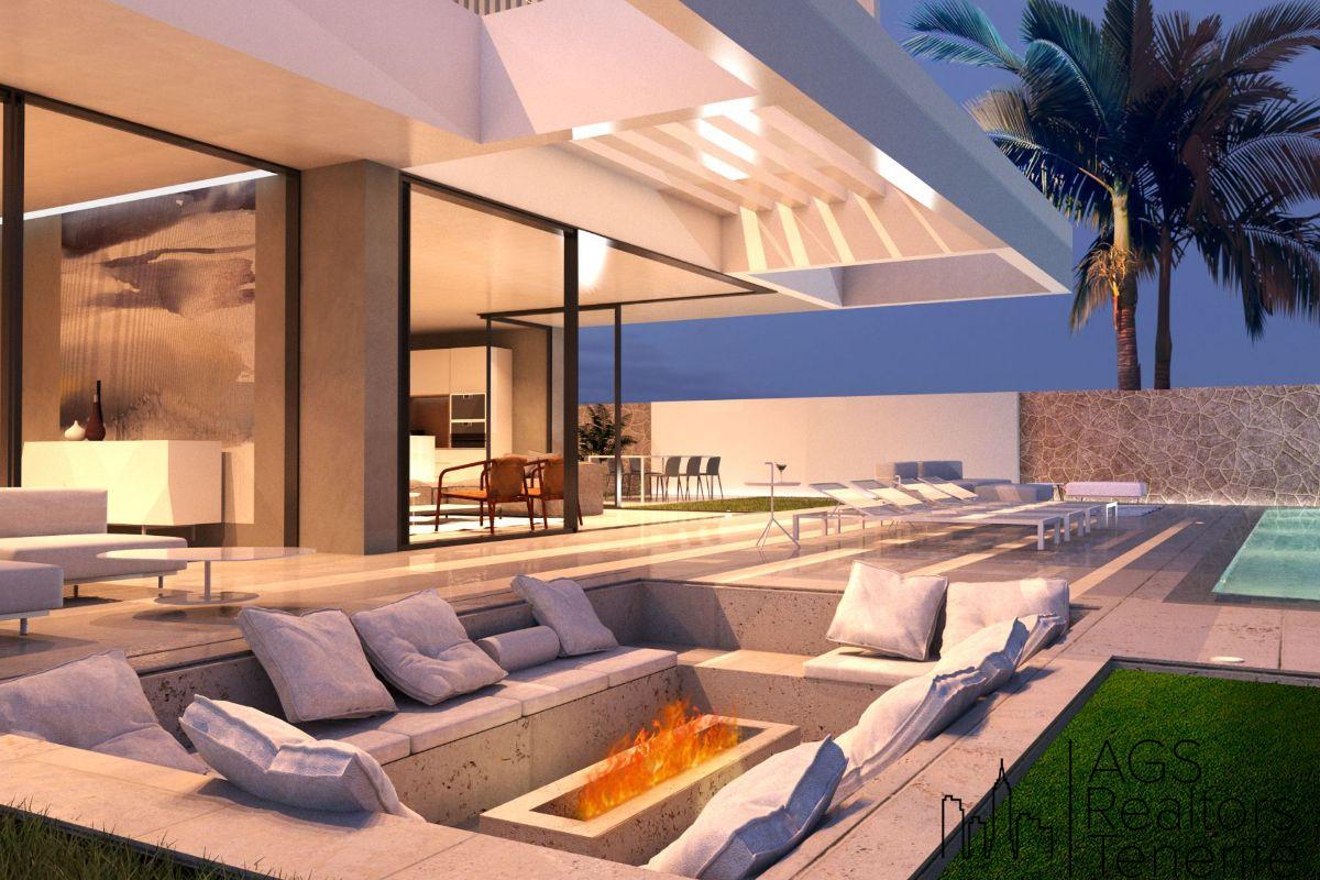 For sale of chalet in Costa Adeje