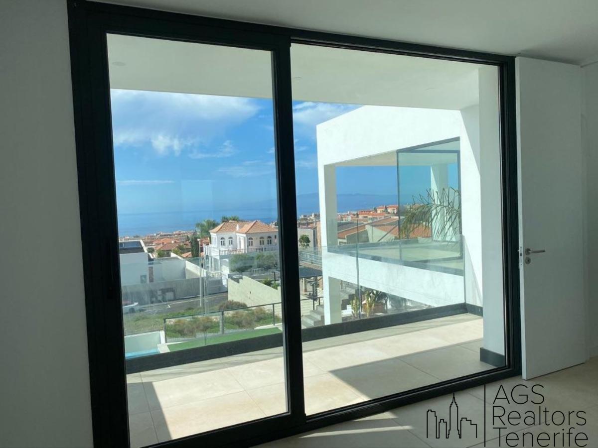 For sale of villa in Costa Adeje