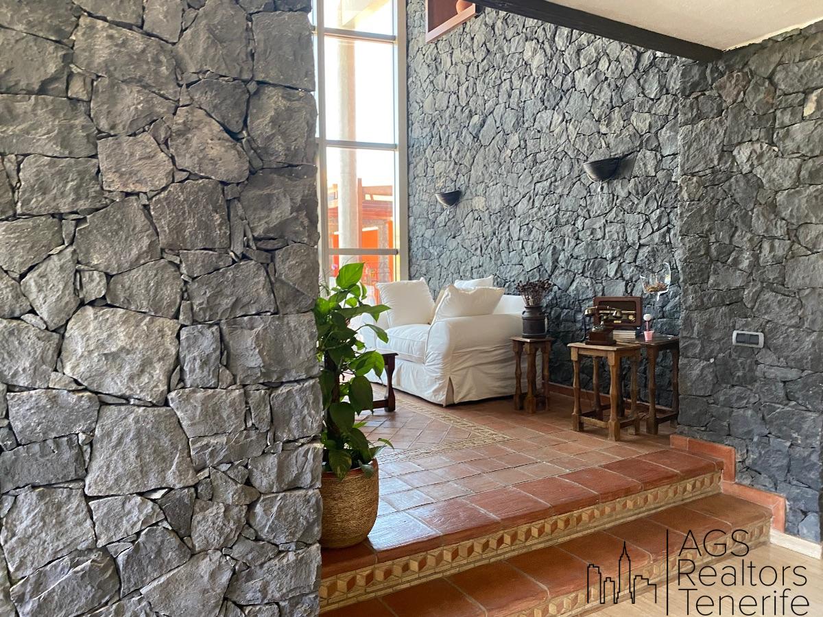 For sale of villa in Costa Adeje