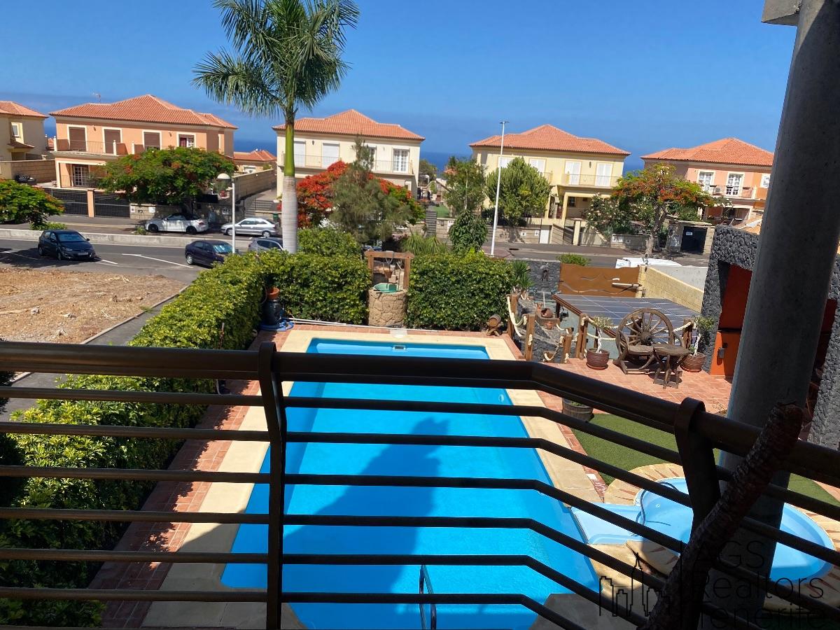 For sale of villa in Costa Adeje