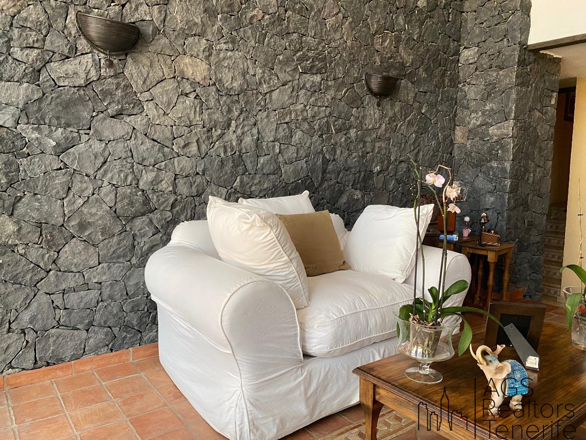 For sale of villa in Costa Adeje