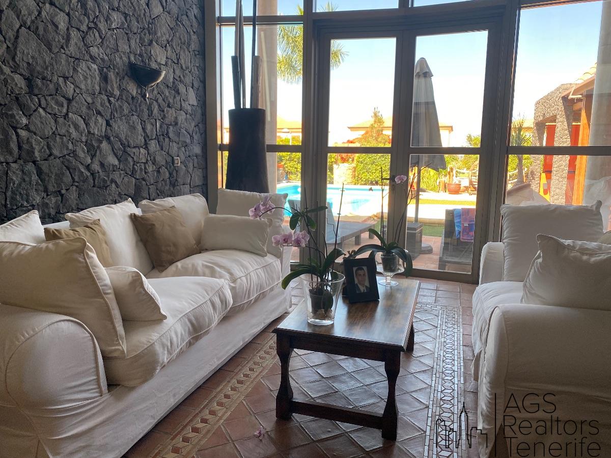 For sale of villa in Costa Adeje