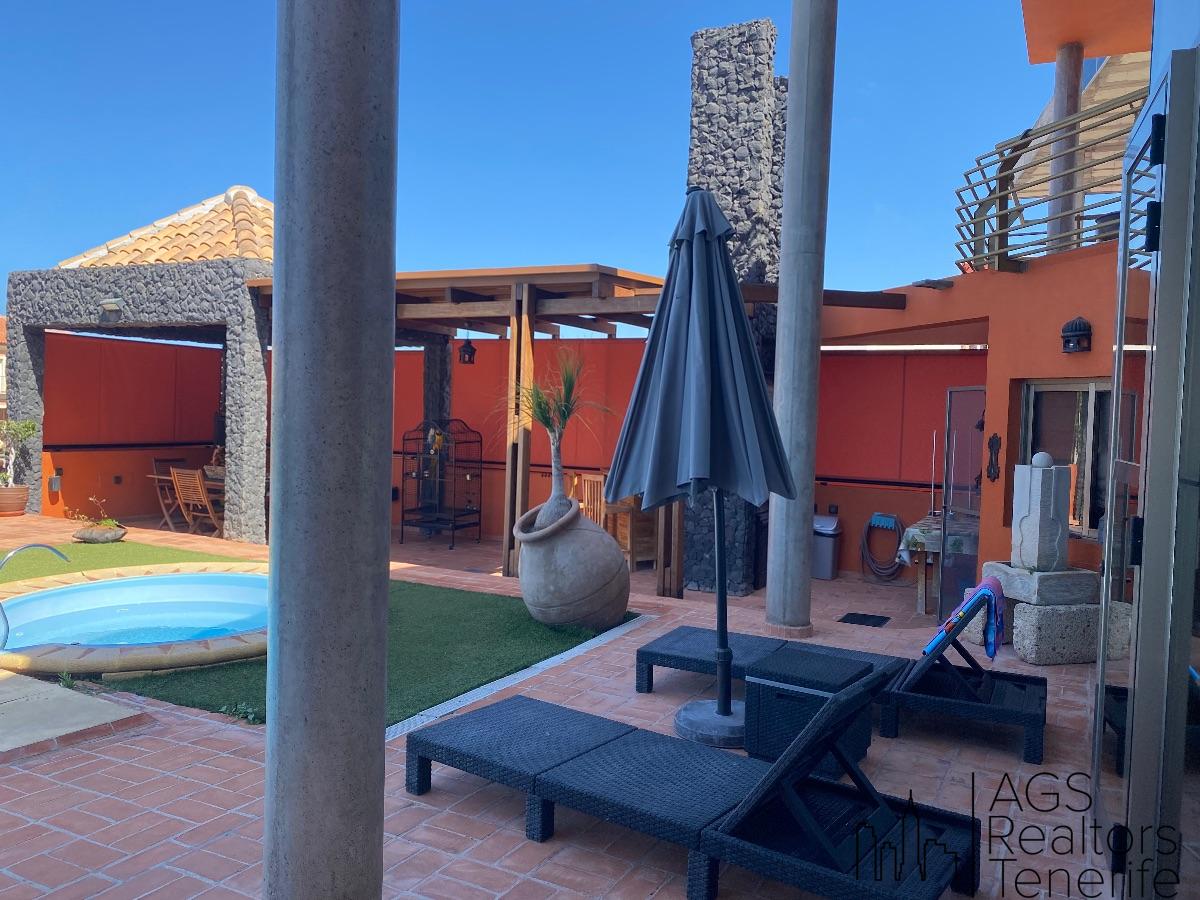 For sale of villa in Costa Adeje