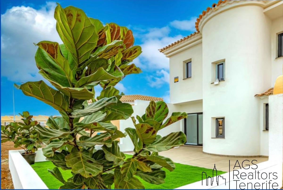 For sale of bungalow in Golf del sur