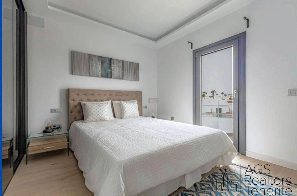 For sale of bungalow in Golf del sur