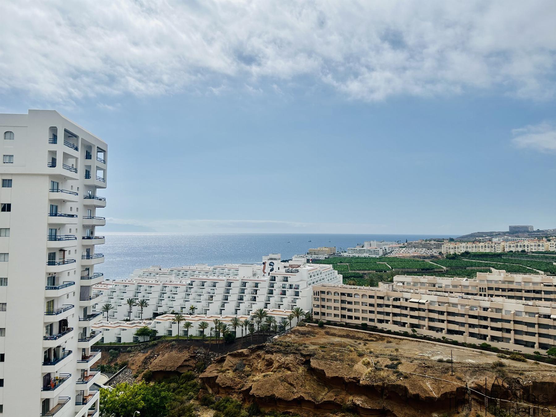 For sale of apartment in Playa Paraíso