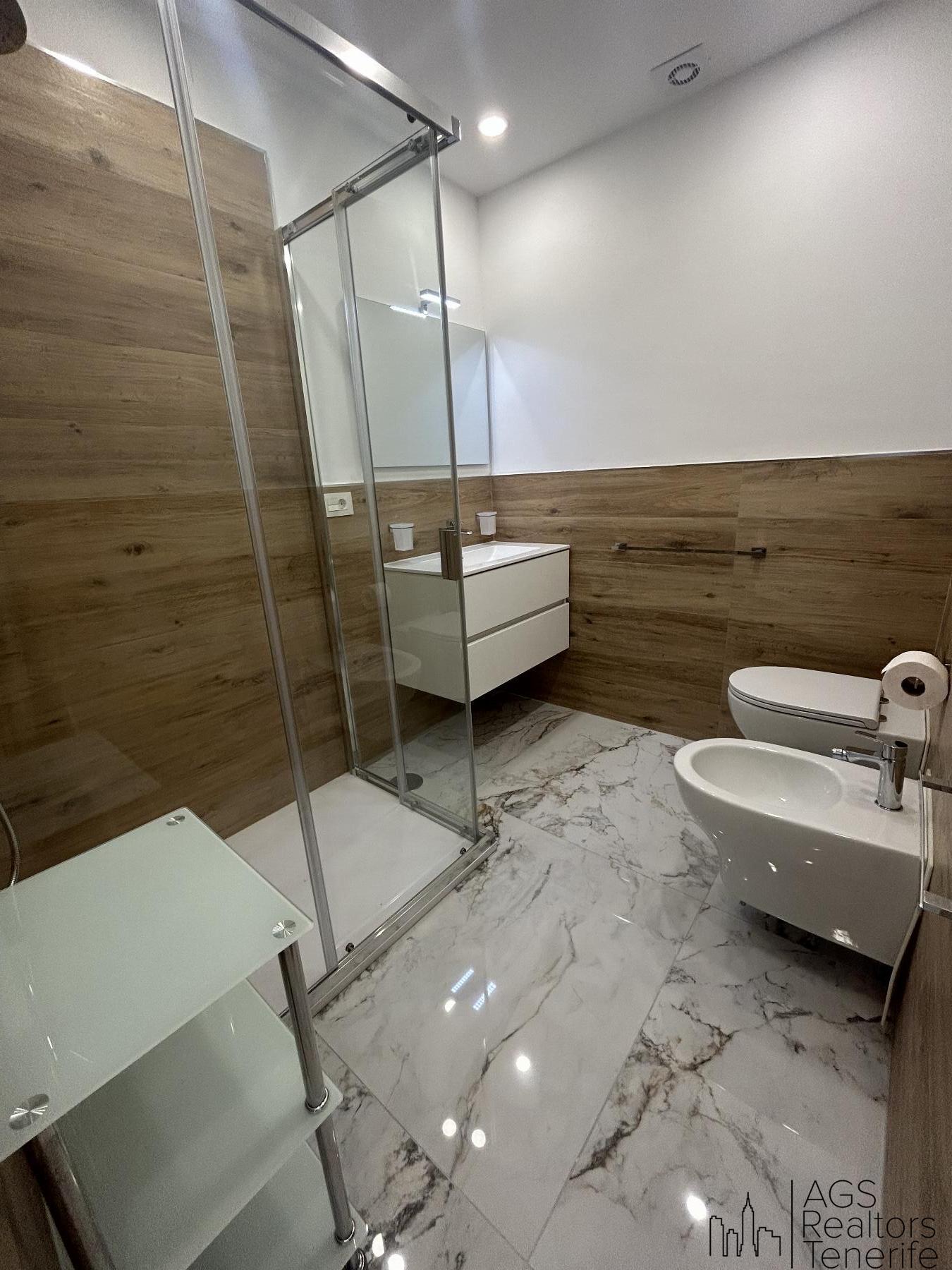 For sale of apartment in Playa Paraíso