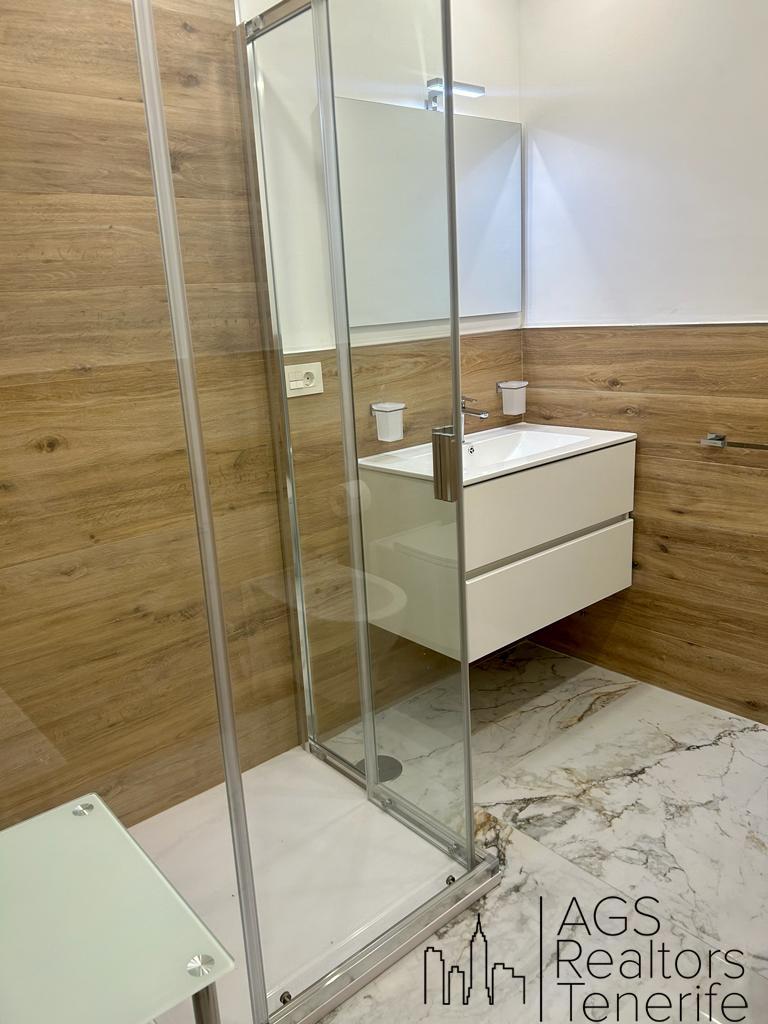For sale of apartment in Playa Paraíso