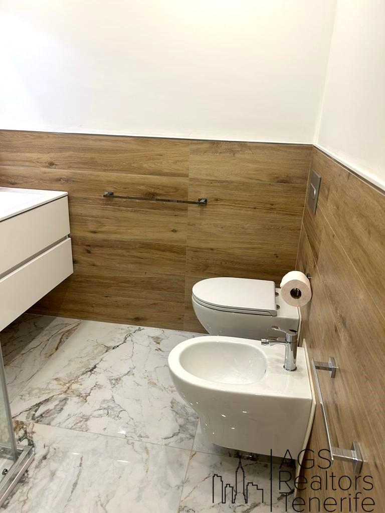 For sale of apartment in Playa Paraíso