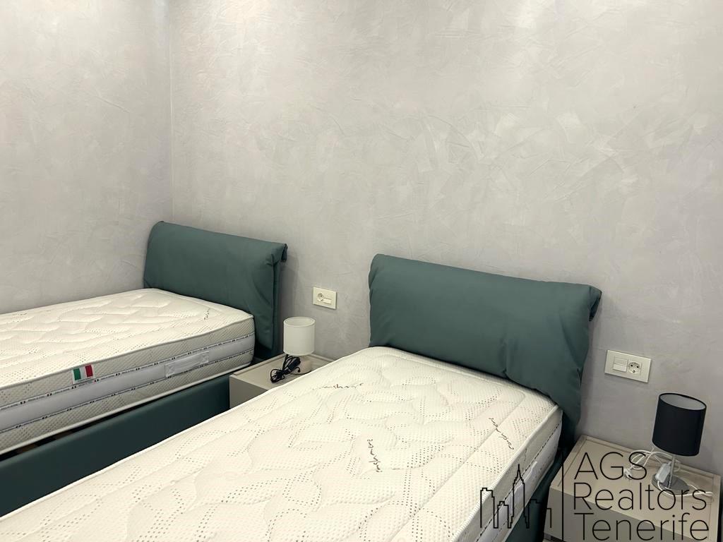 For sale of apartment in Playa Paraíso