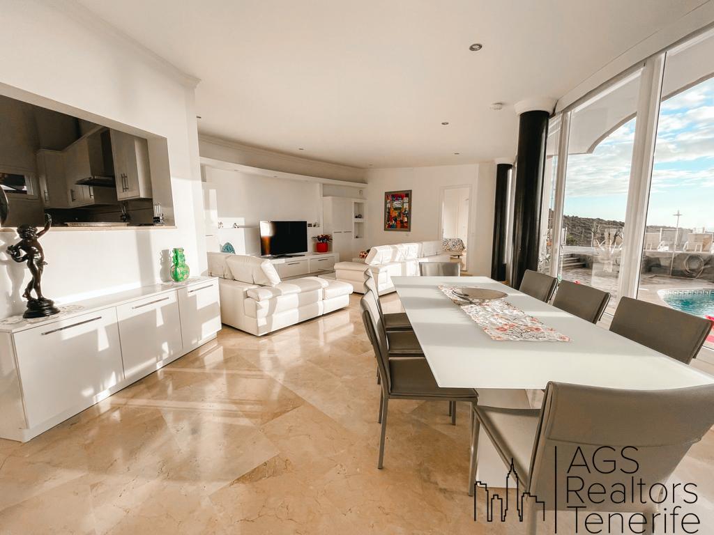 Venta de chalet en Costa Adeje