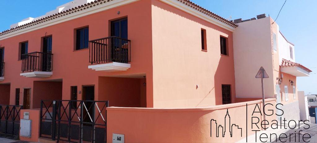 For sale of apartment in Adeje