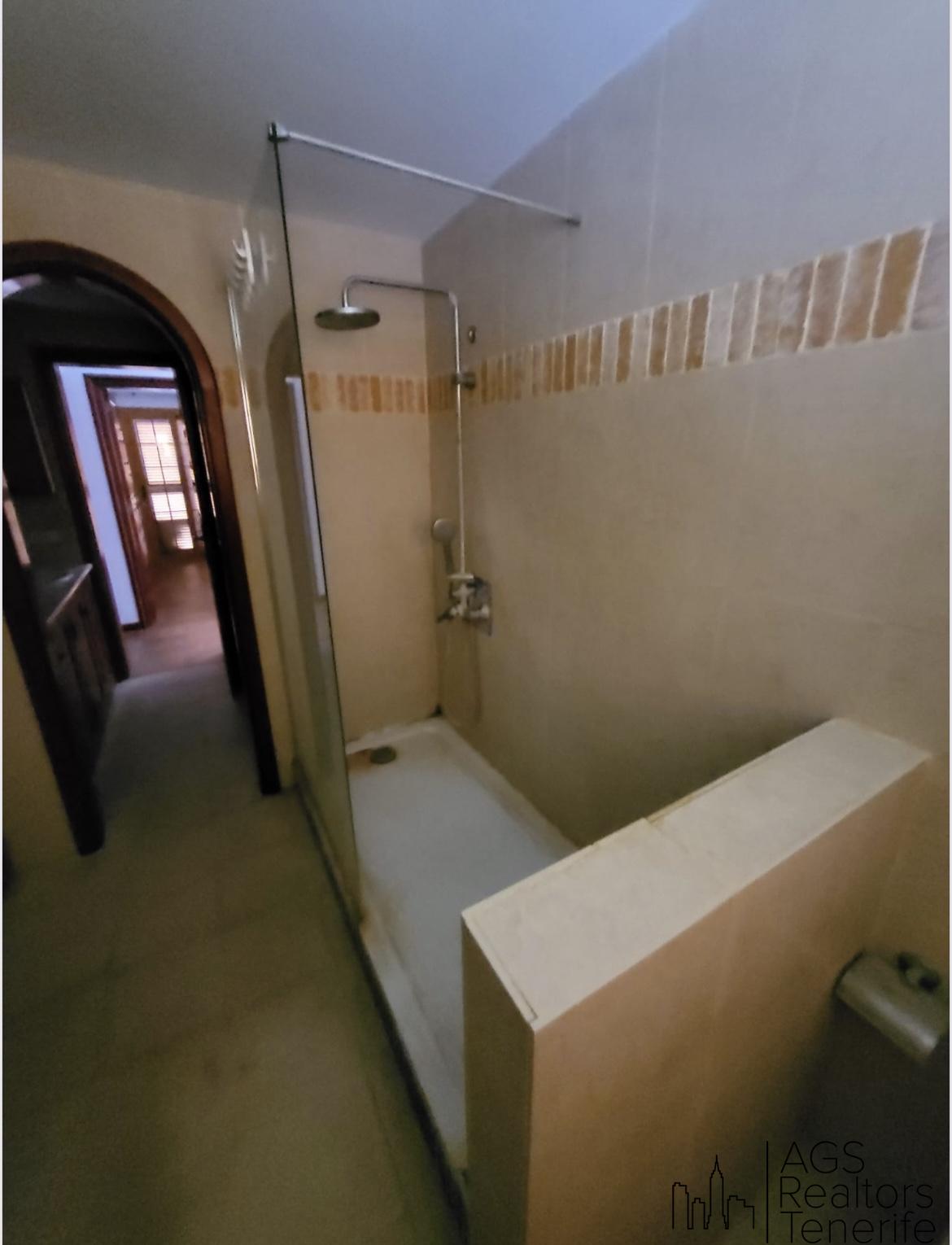 For sale of bungalow in Golf del sur