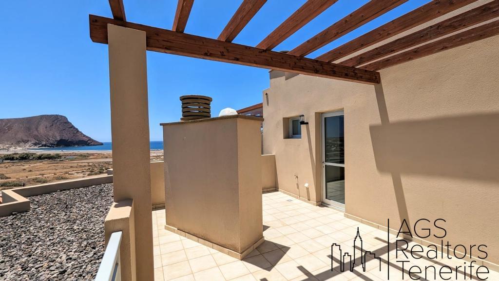 For sale of penthouse in Playa la Tejita