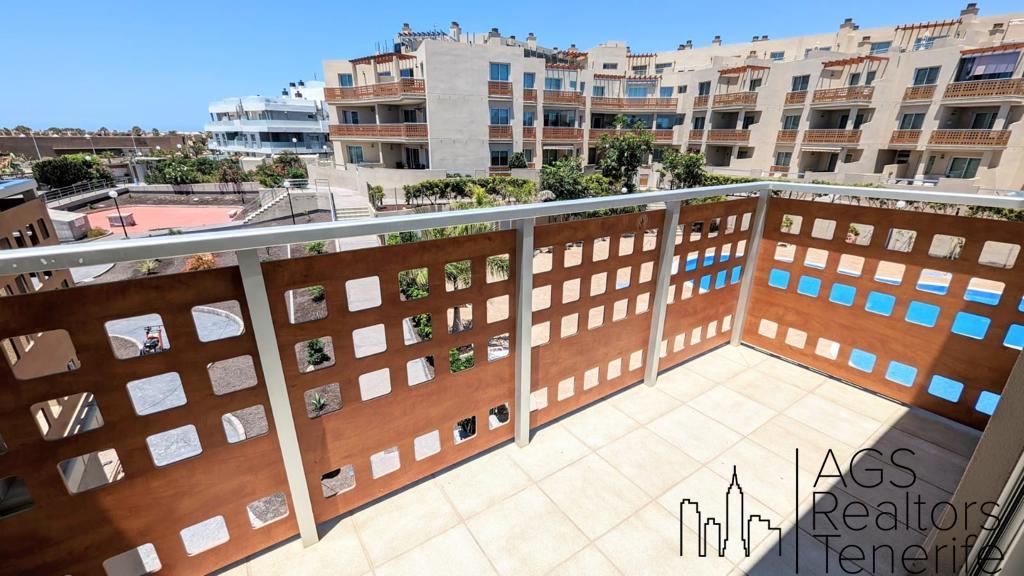 For sale of penthouse in Playa la Tejita