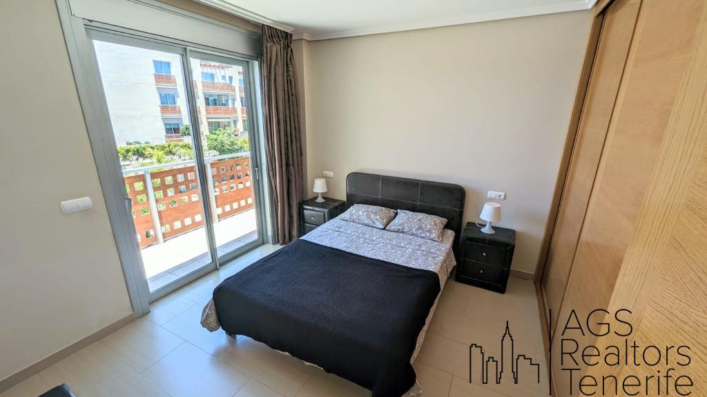 For sale of penthouse in Playa la Tejita