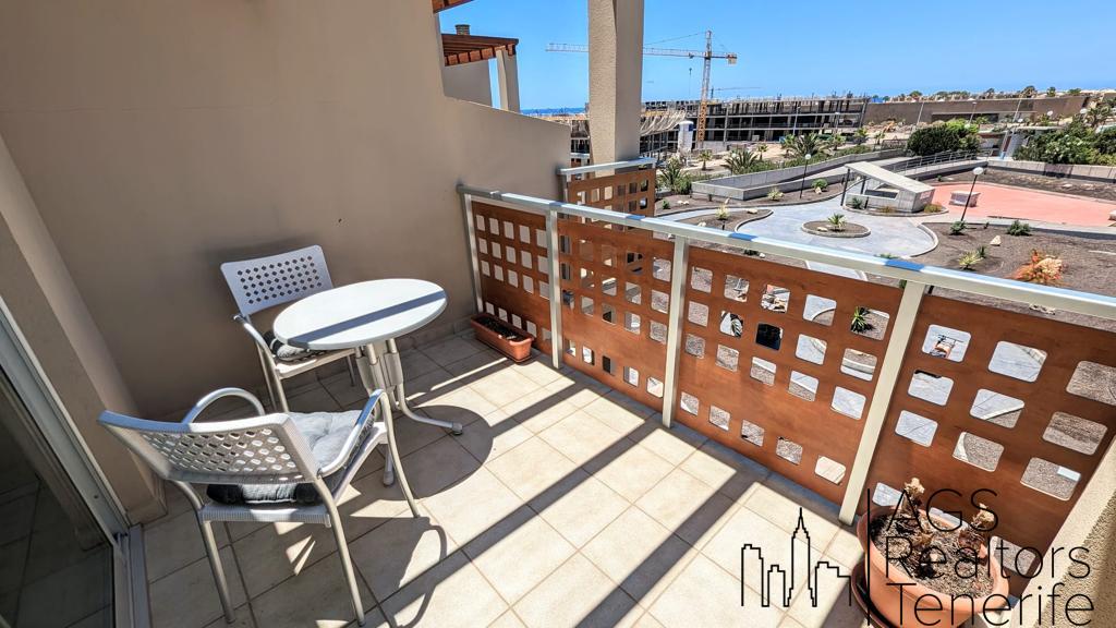 For sale of penthouse in Playa la Tejita