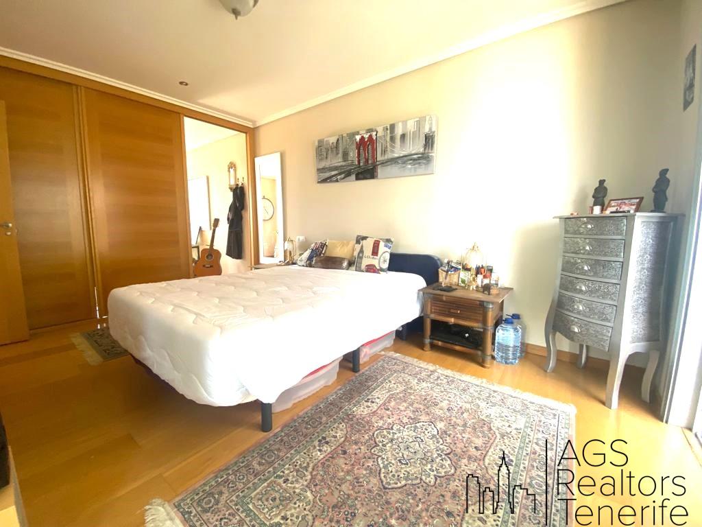 For sale of penthouse in El Médano