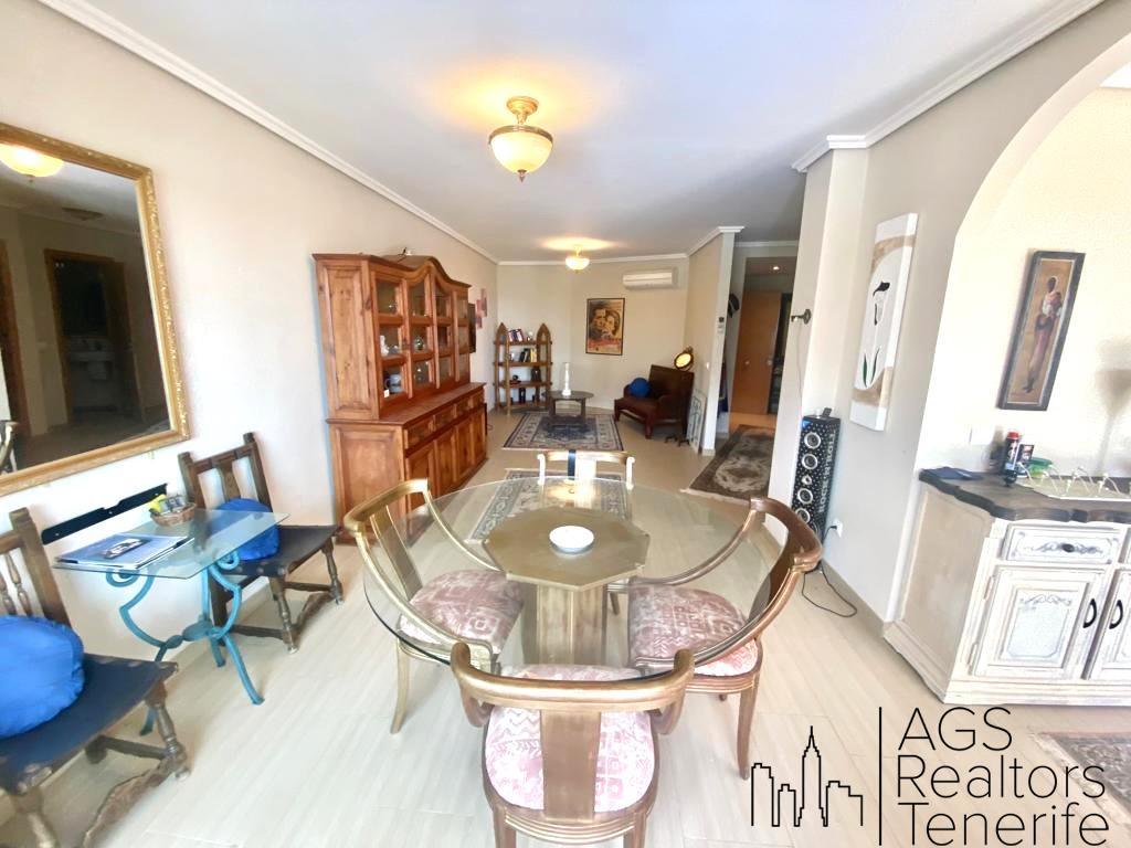 For sale of penthouse in El Médano