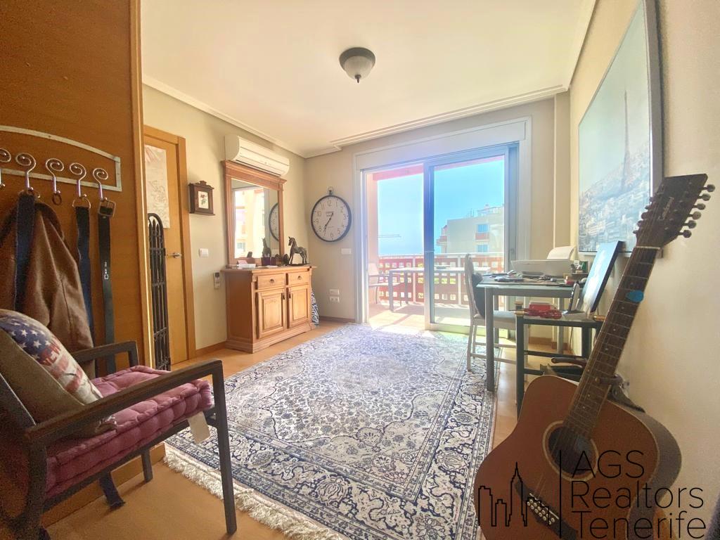 For sale of penthouse in El Médano