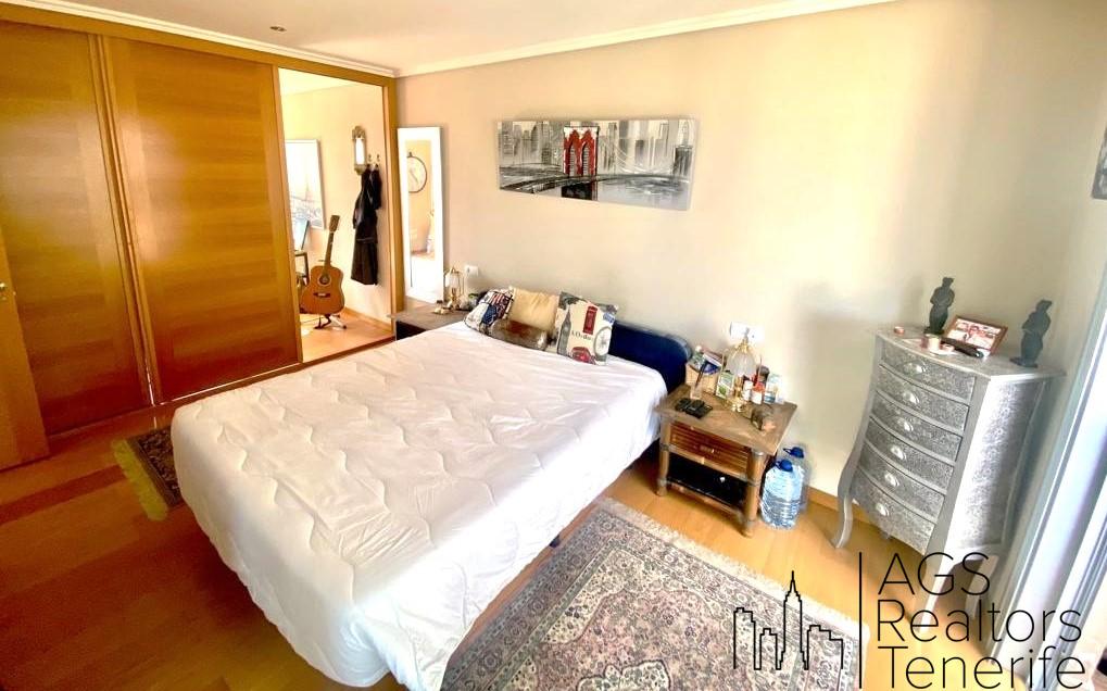 For sale of penthouse in El Médano