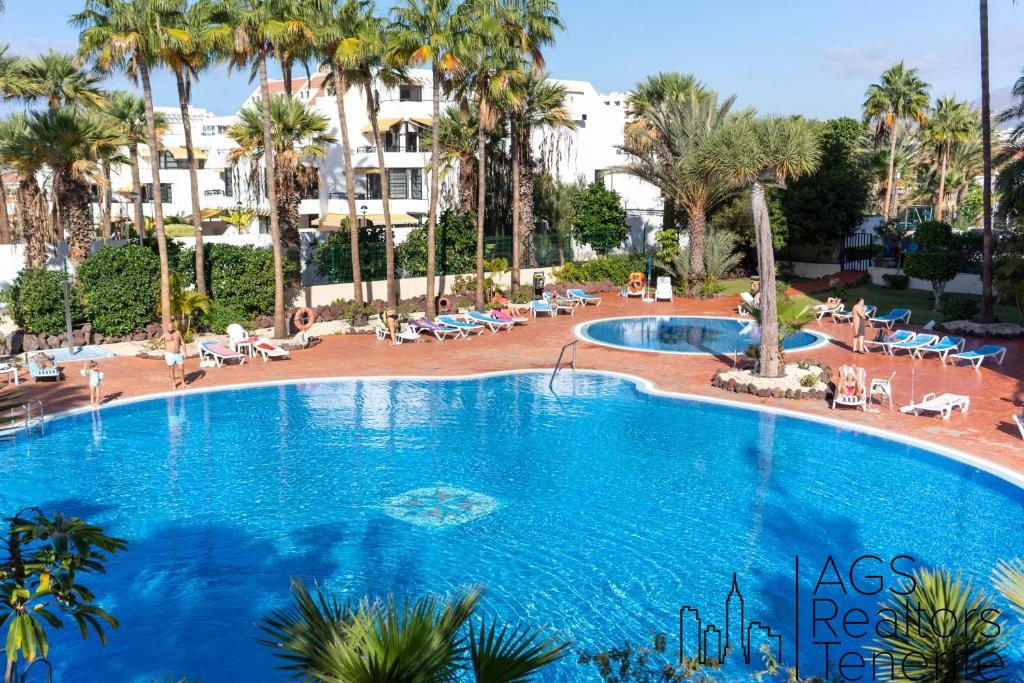 For sale of apartment in Playa de las Américas