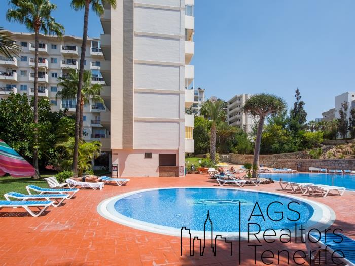 For sale of apartment in Playa de las Américas